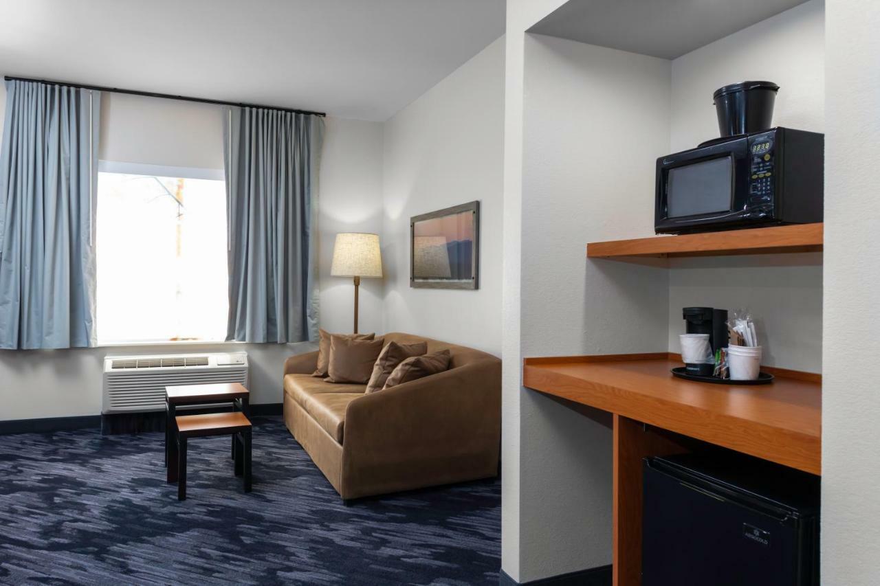 Fairfield Inn & Suites By Marriott Wichita Downtown Δωμάτιο φωτογραφία